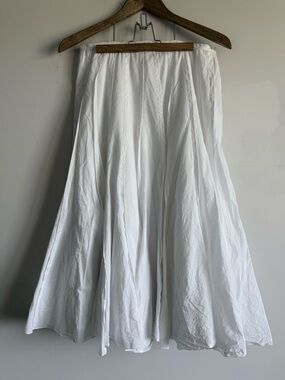 Elegant White Full-Length A-Line Summer Flowing Skirt